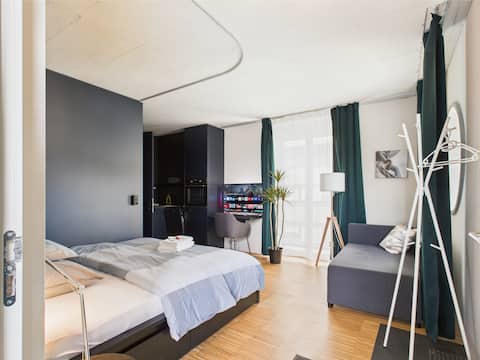 your modern Studio right @Trainstation