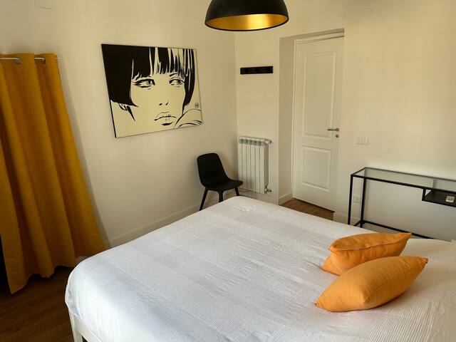 PrivateTerraceMainPedestrianStreetAnyTimeCheck-in gallery image 5