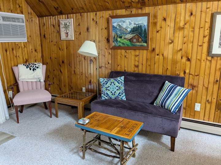 Inviting Apartment-great Location-brook View Lodge - Round Top, NY