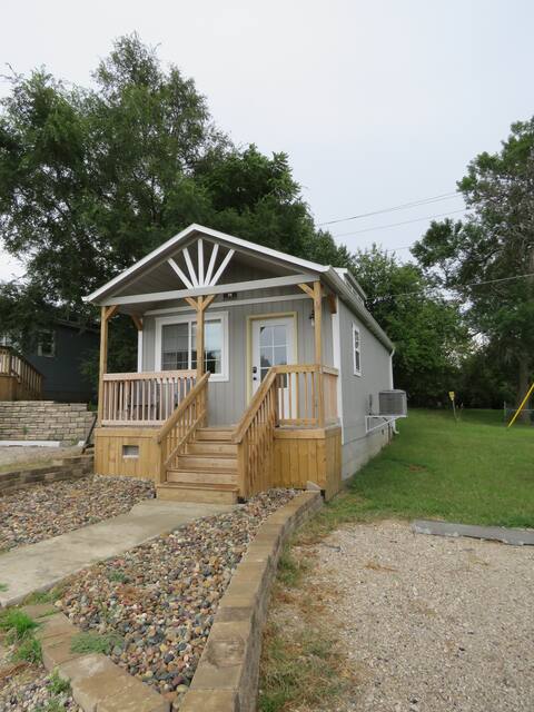 Let's Getaway to Cabins on Kearney Hill