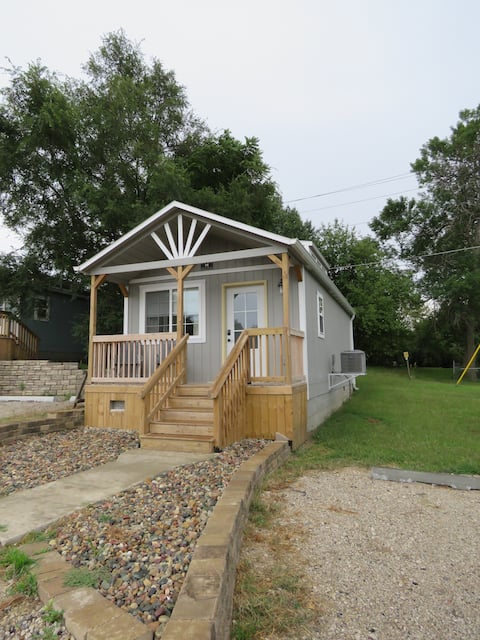 Let's Getaway to Cabins on Kearney Hill
