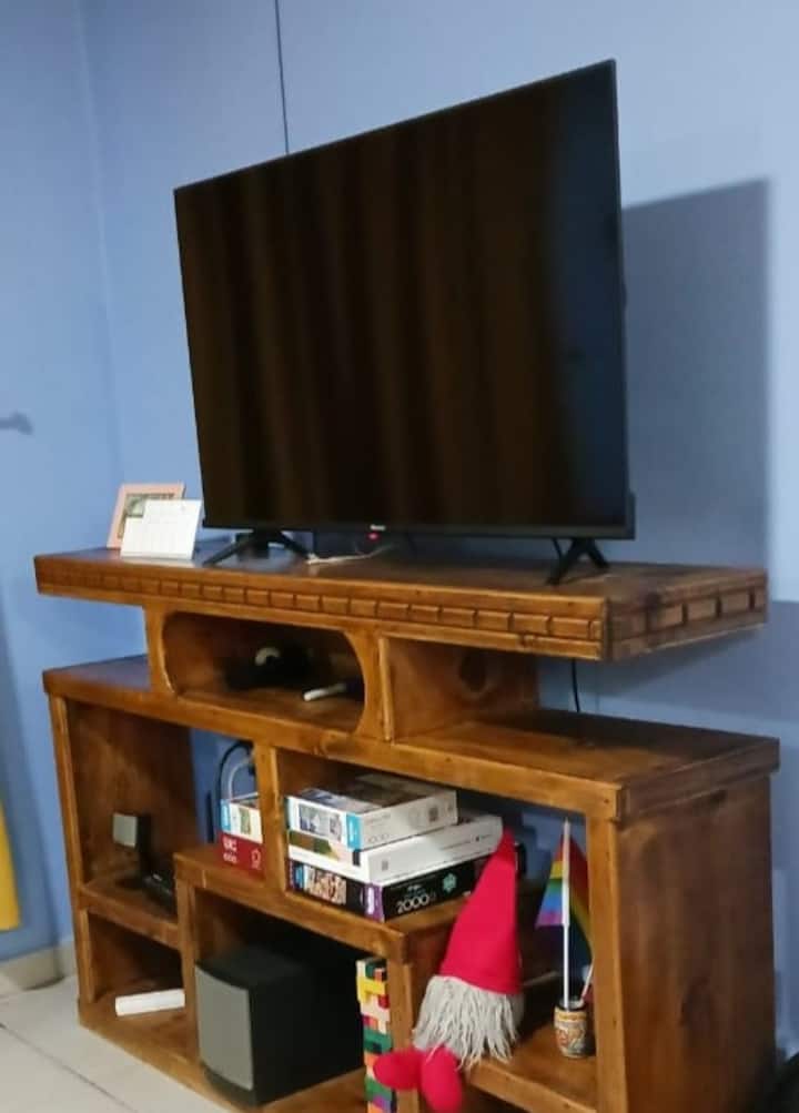 تلفزيون ذكي مع Netflix 