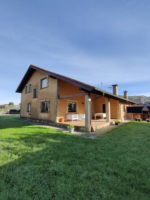 Cozy and renovated house next to the Cantabrian Sea
