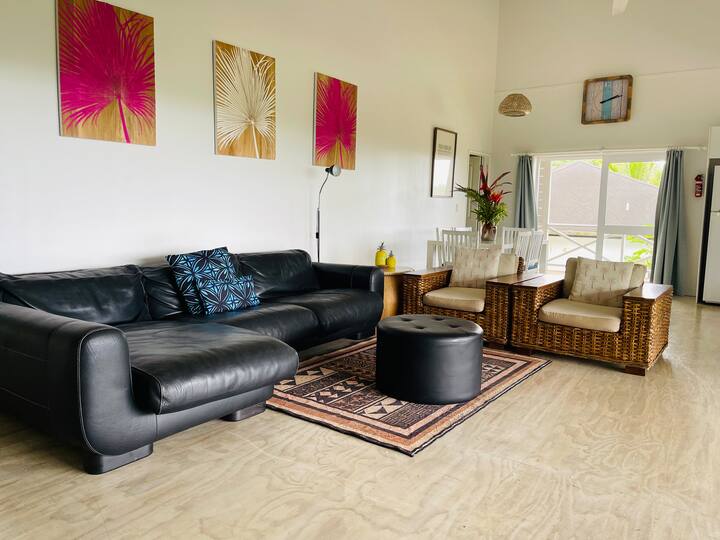 Large Family/group Accommodation - Rarotonga