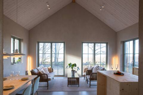 Guest house with great views close to nature