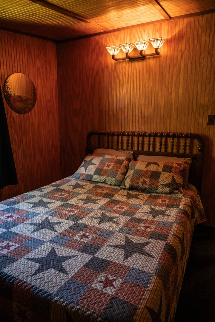 Спалня №2 с двойно легло.