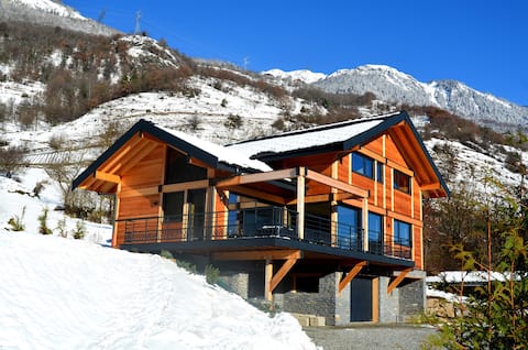 Pool (May-Sept), Jacuzzi, close to Paradiski