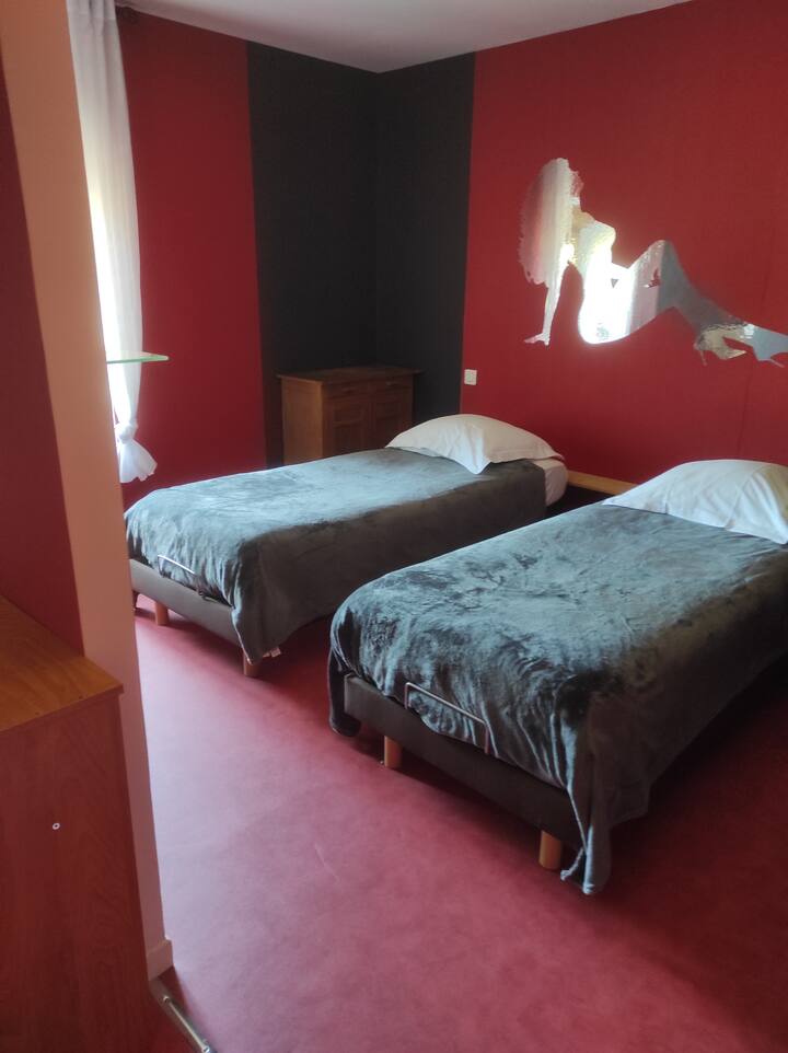 غرفة النوم 2