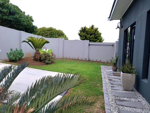 Tiny Home | Private | Cozy | Pet friendly