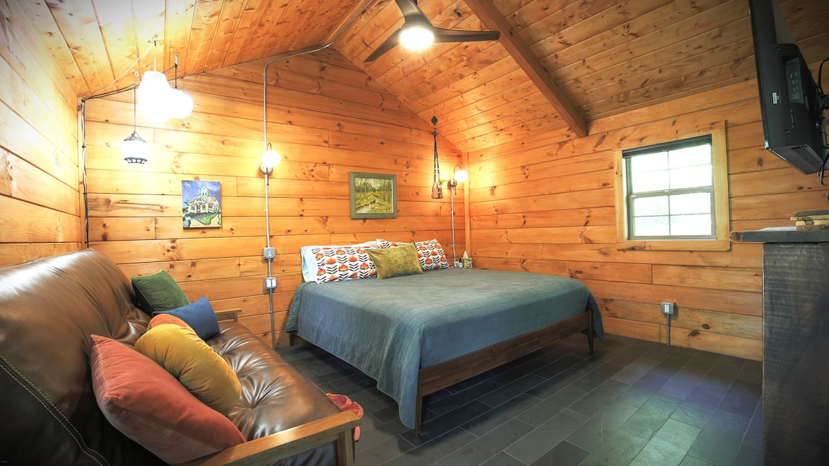 Chickadee: A Funky Mountain Stay @ Talking Water