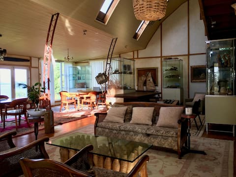 Farmhouse - ideal for a group getaway!
