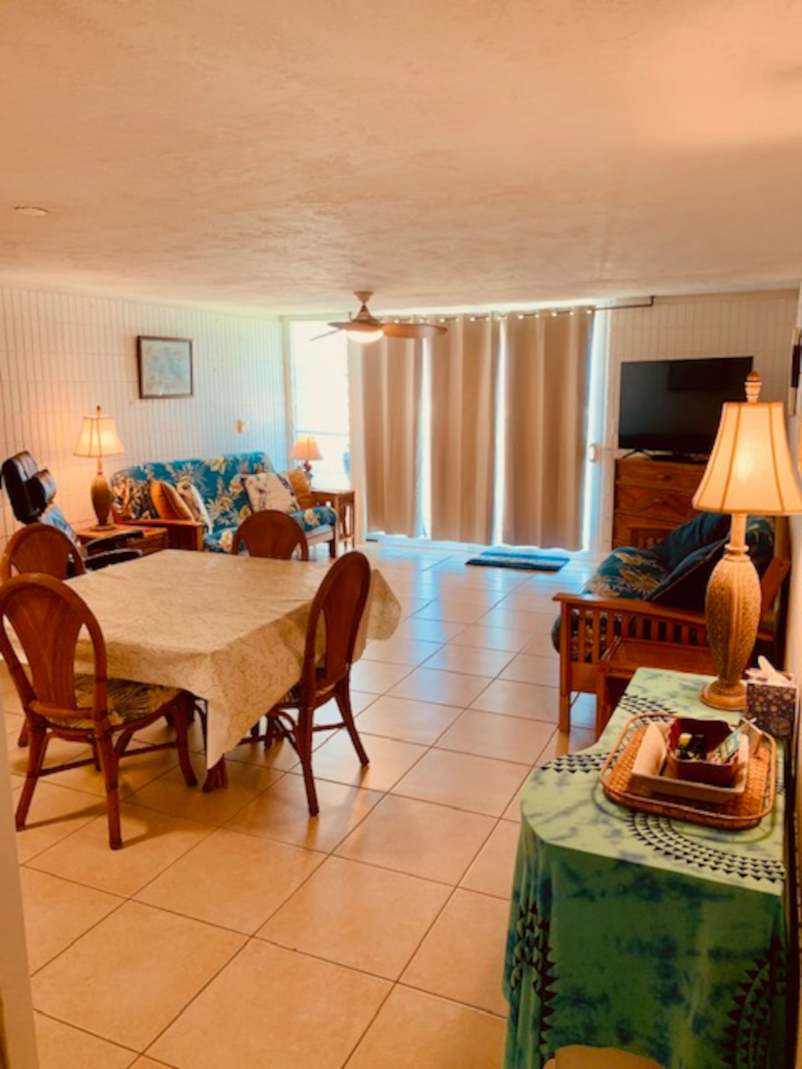 Condo in Hauula · ★4.88 · 1 bedroom · 3 beds · 1 private bath - Image 15