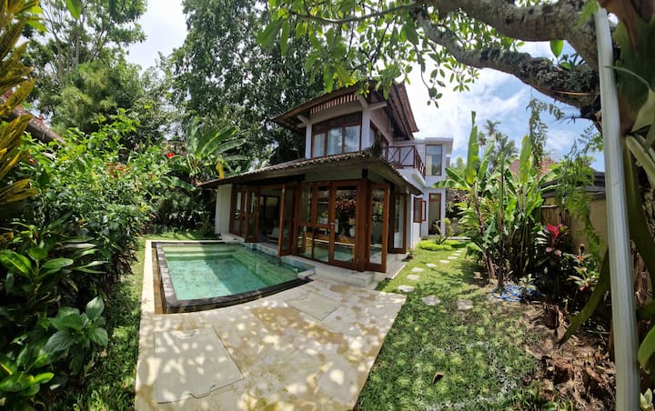 Casa Goenka - Three-story, Two-bedroom Sanctuary - Ubud