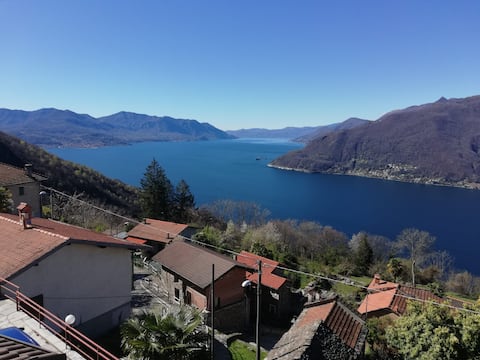 Top Airbnb: Bella Vista - Your vacation home a Maccagno Con Pino E Veddasca
