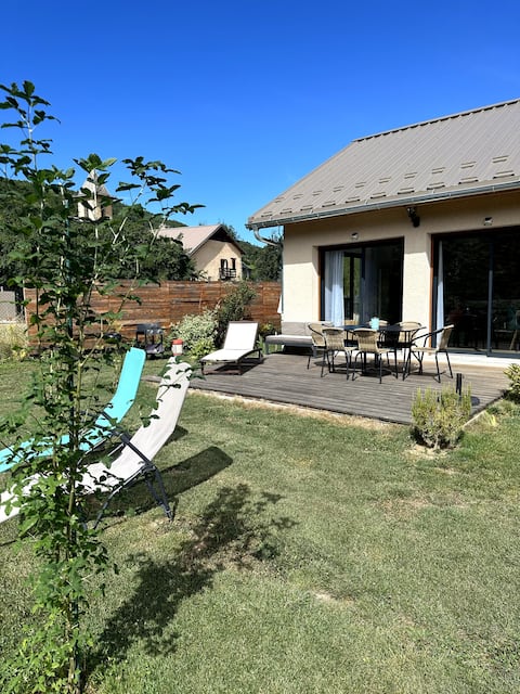 House near Lake Serre Ponçon and ski resort