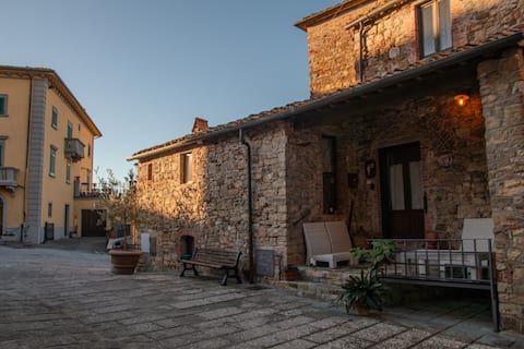 CASA DI VIGNOLO - Medieval Tuscan House