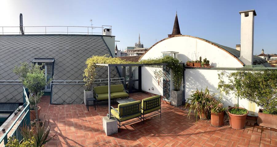Splendid penthouse a stone’s throw from the Duomo