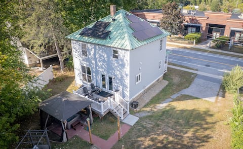 Downtown Hot Tub Escape