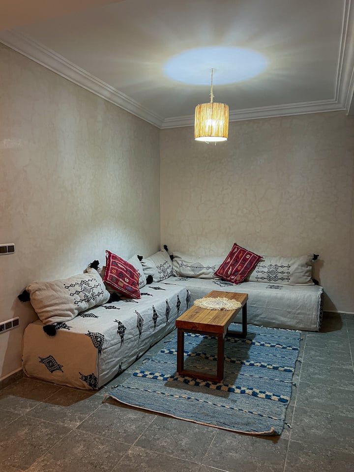 Tigiz : Appartement Lumineux Au Cœur De Mirleft - Mirleft