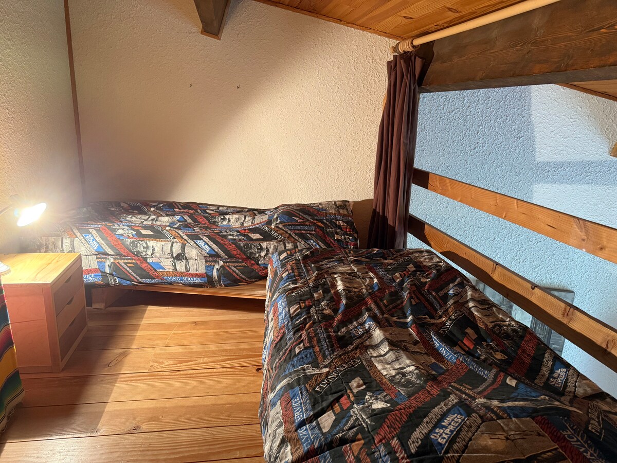 საძინებელი 2