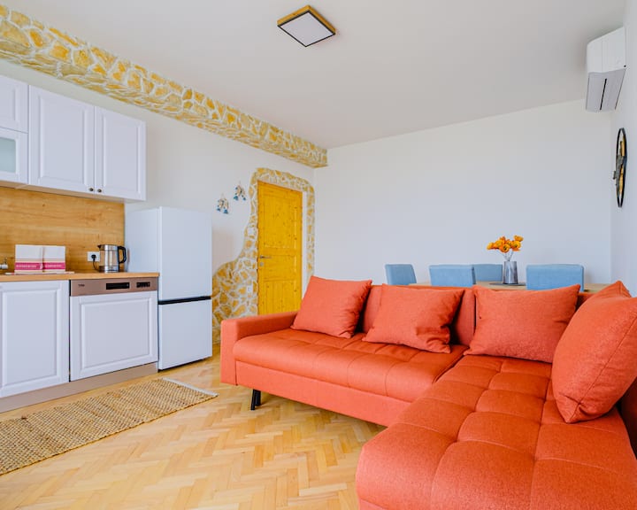 Astonishing Apartment At Seaside With Seaview - Novi Vinodolski