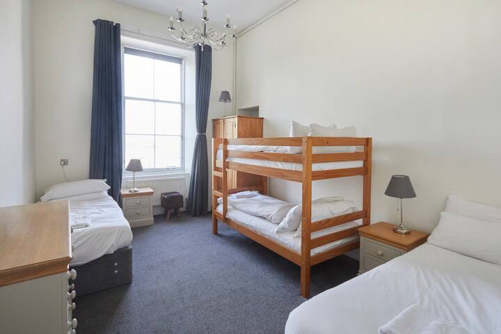 George IV Apartment gallery image 4