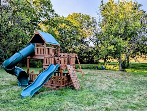 Family Stay! Near both Ark & Creation Museum!
