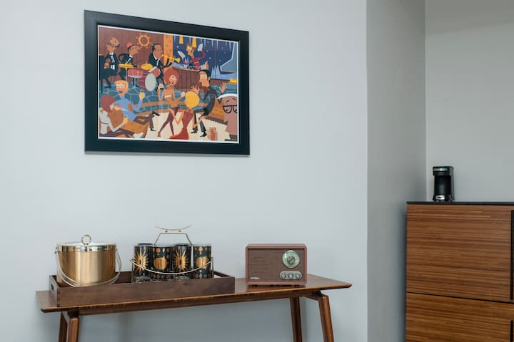 Stay at a 1950s Classic Motel in Bozeman gallery image 3