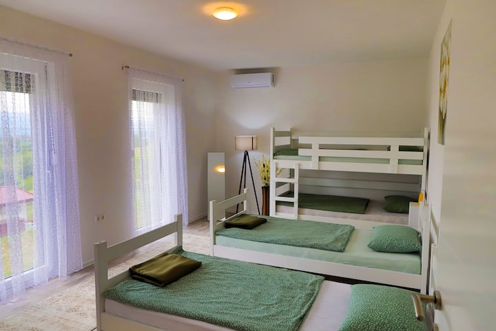 Spavaća soba 1