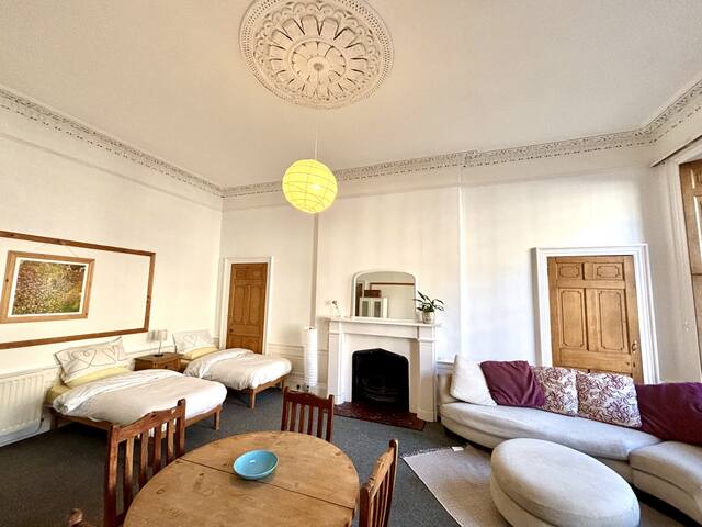 Beautiful & Spacious flat in New Town