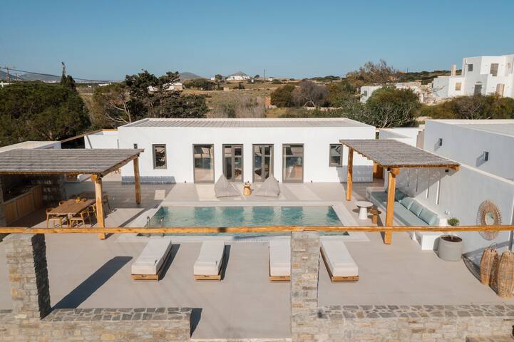 Noble Pearl Villas Paros with Pool View – Villa 1 gallery image 5