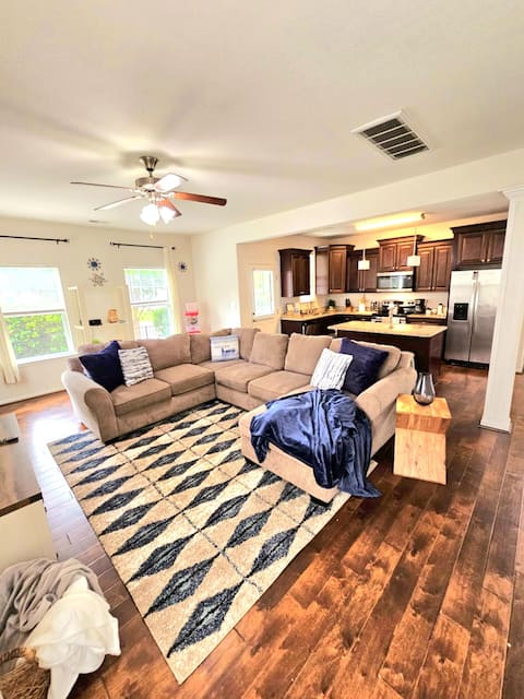 Spacious Home in Chesapeake | 25 Mins to VA Beach!