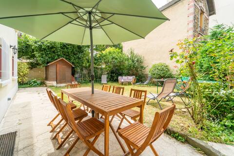 Villa (+200M2) • 2m RER Paris • 10m CDG & ExpoPark