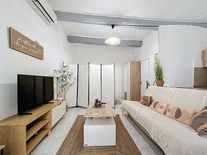 Appartement Cosy Clim/terrasse, Proche Arènes - 님
