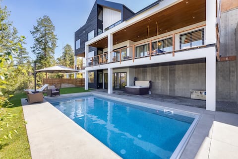 Fall Escape •Sauna•Hot Tub•Hiking• Pool to Oct 13