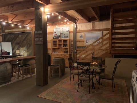 flying pig barn room hike Rainier