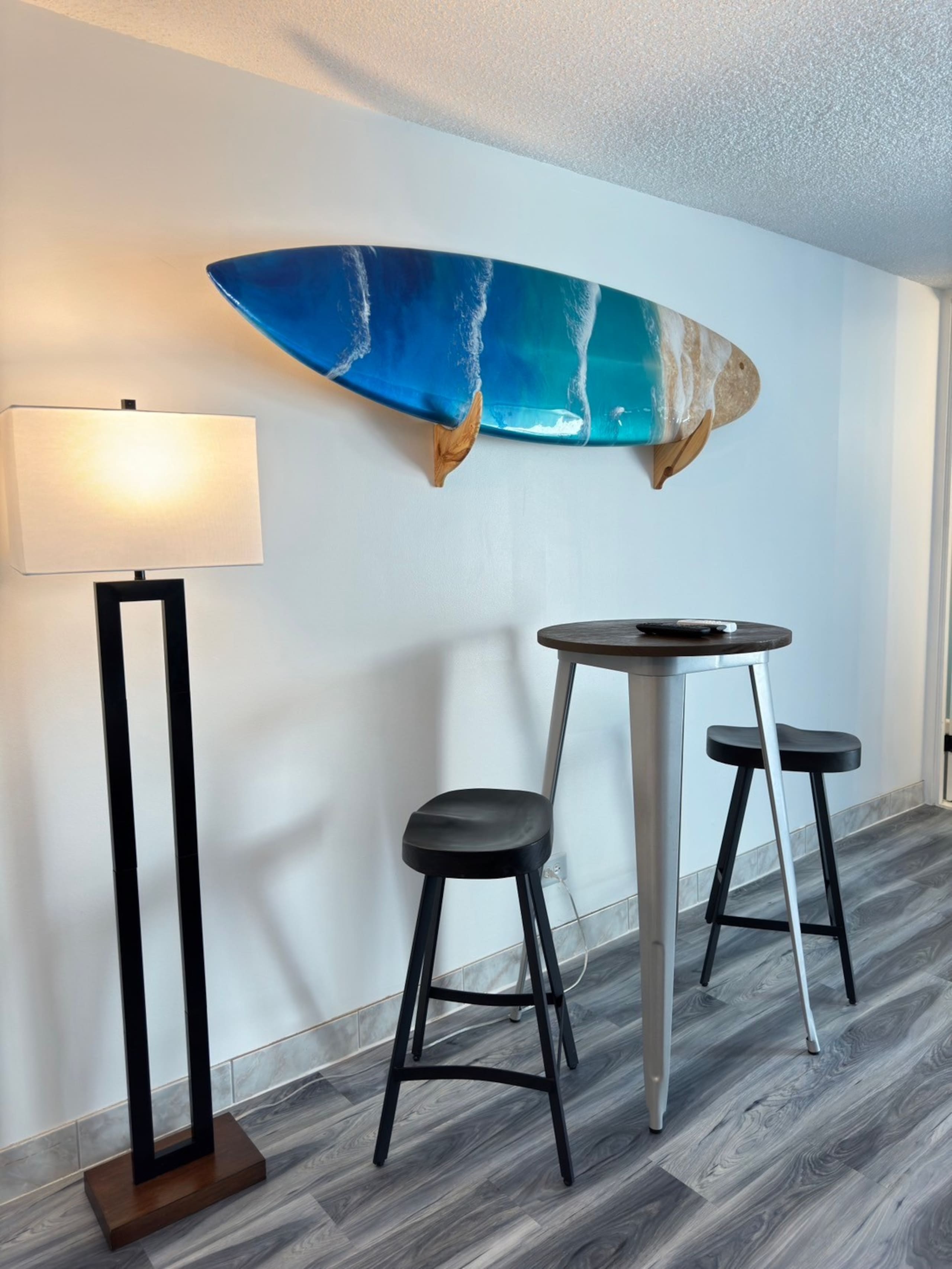 Condo in Honolulu · ★4.5 · Studio · 2 beds · 1 private bath - Image 3