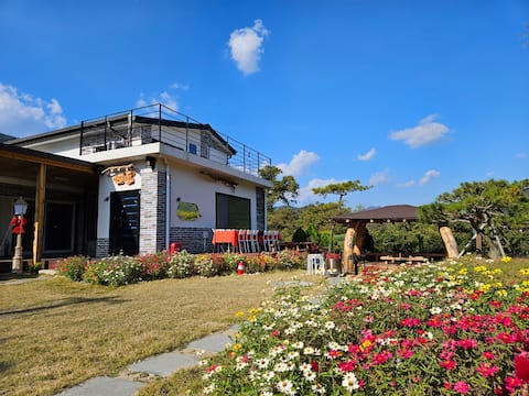 DG481 Pension AirBnB Top 1% Group 20 People Private House All Weather Barbecue Fire Pit Camping Mily