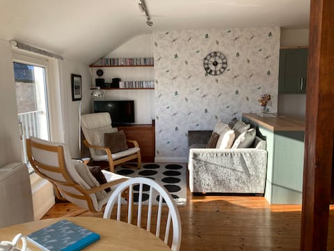 Top Airbnb: Apartment in Cornwall with Sea Views in Falmouth