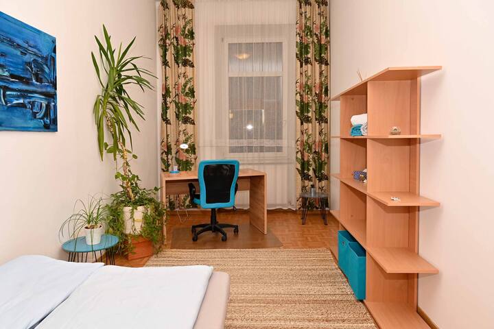 غرفة النوم 2