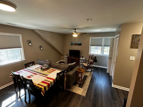 Cindy’s Haven - quiet private 1 bedroom studio apt