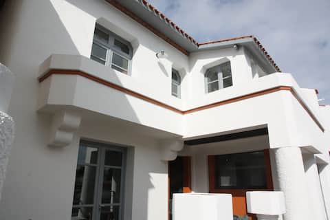 Maison Lucie, central location, all on foot
