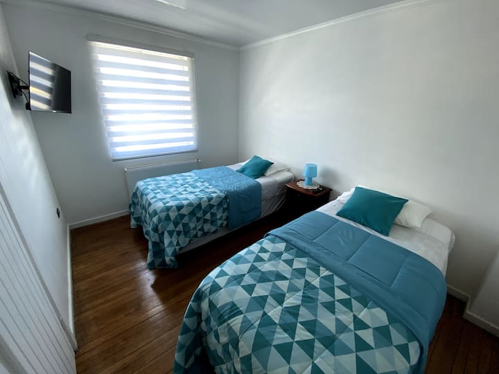 ชิ้นส่วนที่มี 2 เตียงจาก 1 ที่นั่ง