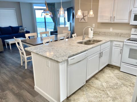 Seawatch 2BR Oceanfront Condo, Aug. 12-16 OPEN