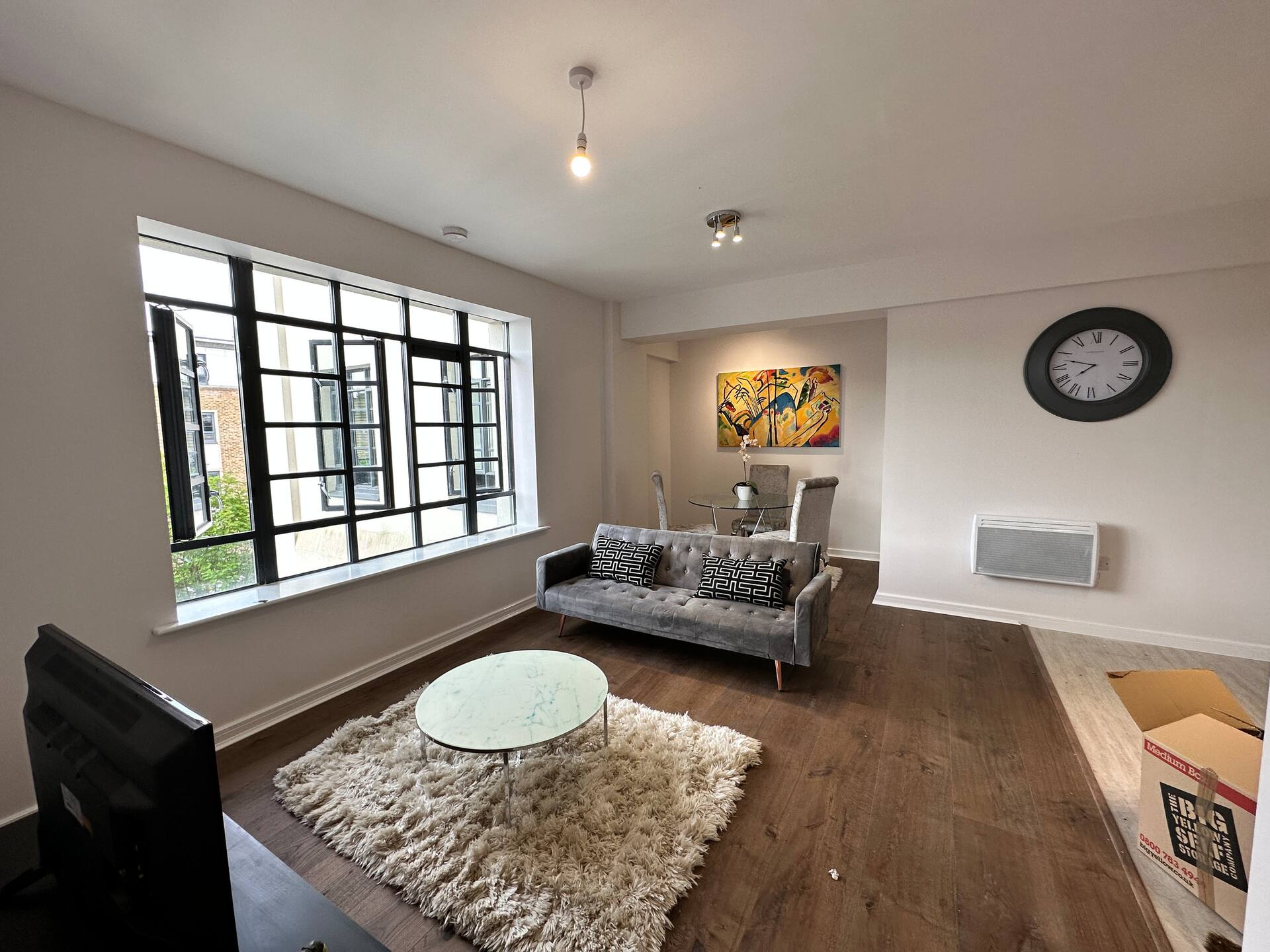 Travaal - 2 Bedroom Penthouse Farnborough