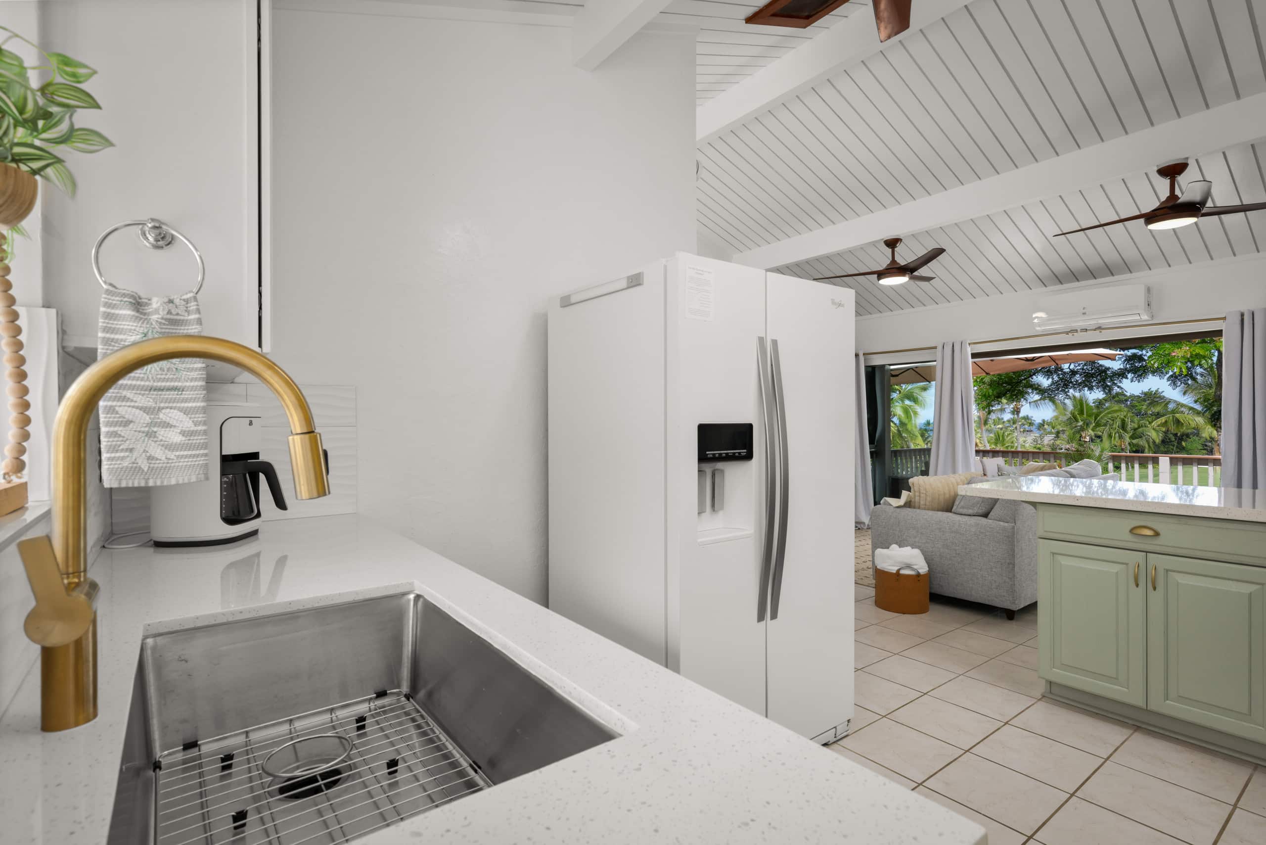 Condo in Kailua-Kona · ★4.98 · 1 bedroom · 2 beds · 1 bath - Image 8
