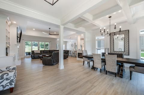 Luxury Modern Farmhouse w/ Heated Pool