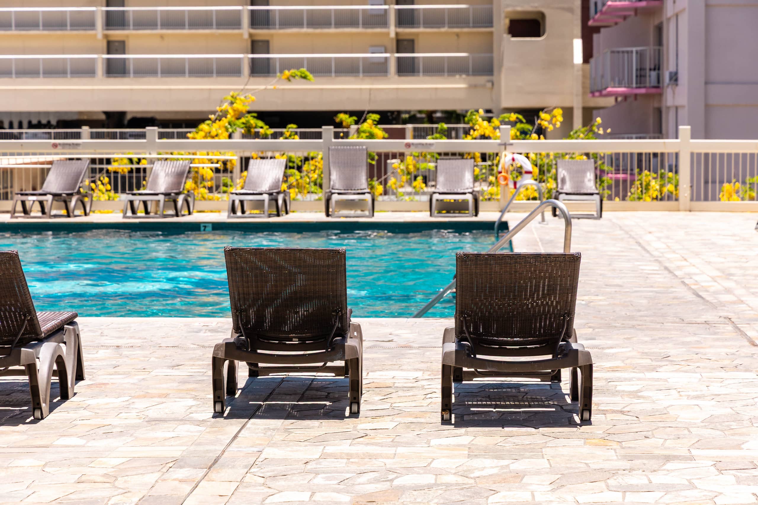 Condo in Honolulu · ★4.75 · Studio · 1 bed · 1 private bath - Image 30