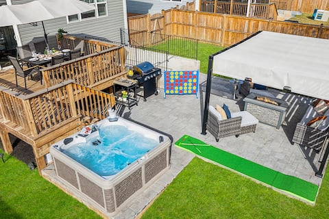 Modern 3-Level Stay| Hot Tub | Game Room | Parking