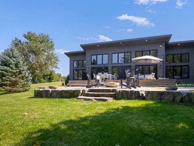 CottageLINK Rental managed Airbnb listing 1